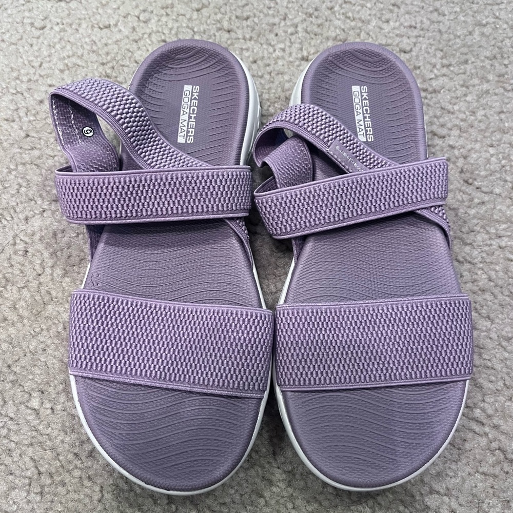 Skechers On The Go Purple Flex Sandals Women’s size 6